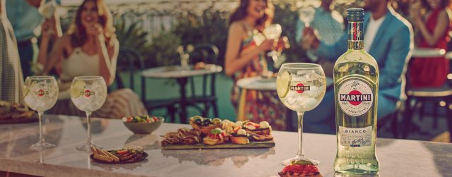 martini-bianco-sweet-vermouth-white-vermouth-martini-rossi